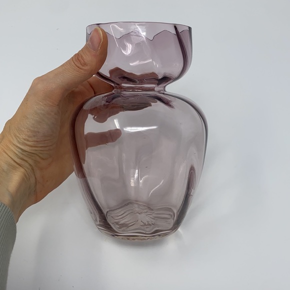 Vintage Lavendar Glass Vase - Picture 3 of 10
